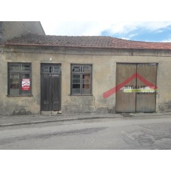 Moradia em Ouca [3208MMV]